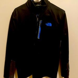 1/4 zip long sleeved North Face